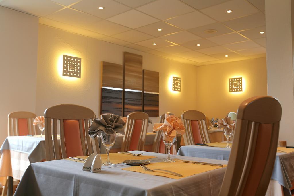 Hotel Le Relais Des Champs Eugenie-les-Bains Exterior photo
